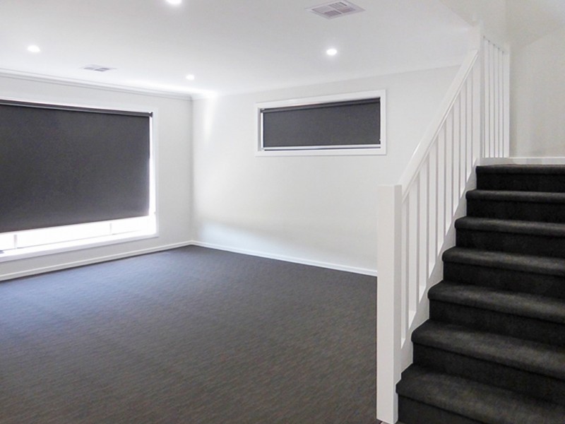 1/2 Honeysuckle Street, Thurgoona NSW 2640