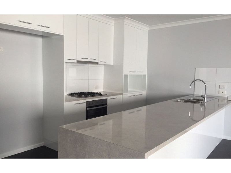 2/541 Klose Street, Lavington NSW 2641