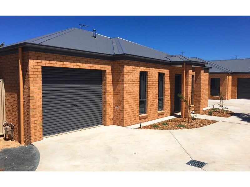 2/541 Klose Street, Lavington NSW 2641