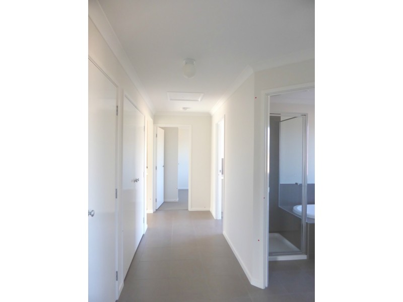 15 Pioneer Place, Thurgoona NSW 2640