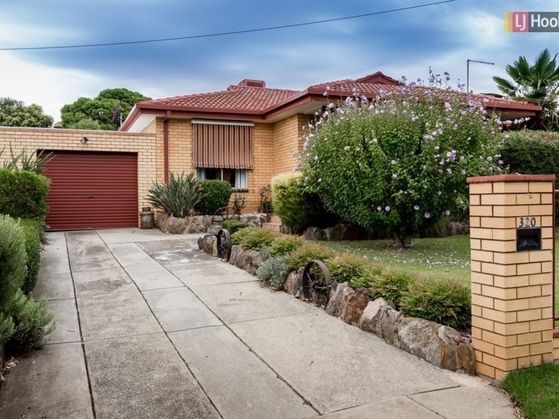 320 Eden Street, Lavington NSW 2641
