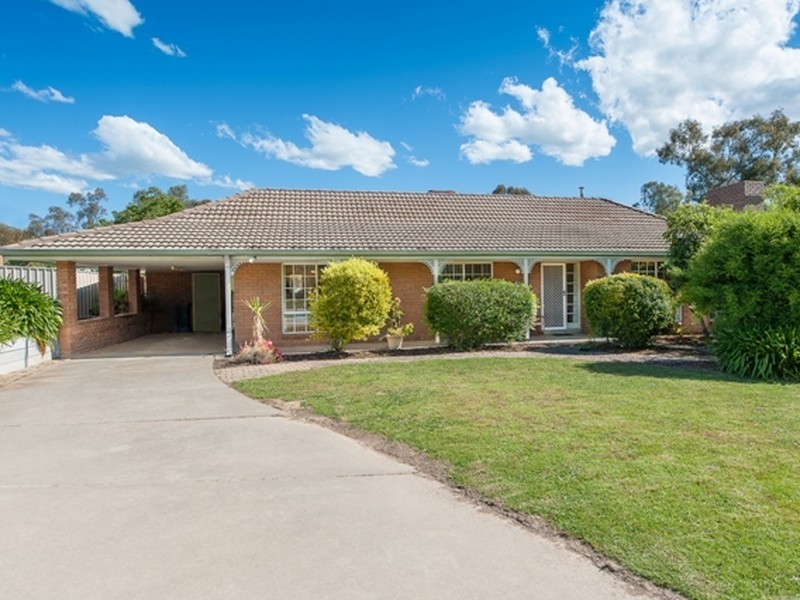 7 Ironbark Road, Thurgoona NSW 2640