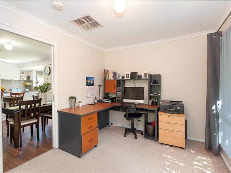 7 Ironbark Road, Thurgoona NSW 2640