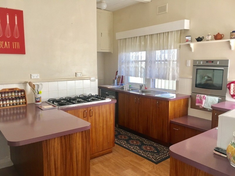 1073 Tobruk Street, North Albury NSW 2640