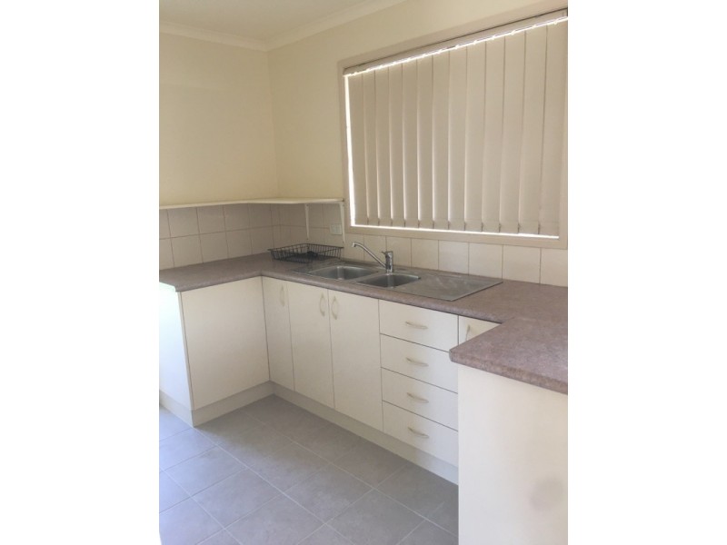 16 Jackson Drive, West Wodonga VIC 3690