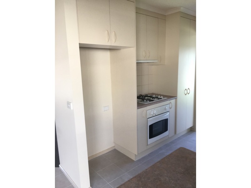 16 Jackson Drive, West Wodonga VIC 3690