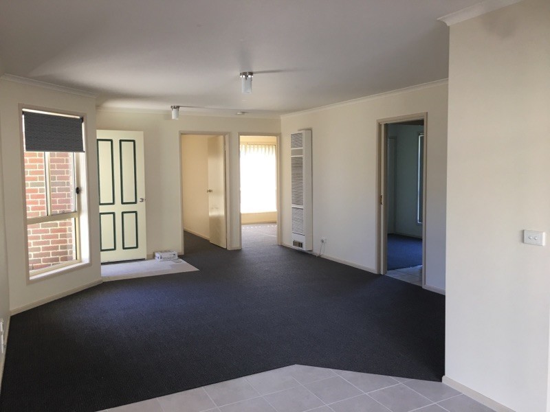 16 Jackson Drive, West Wodonga VIC 3690