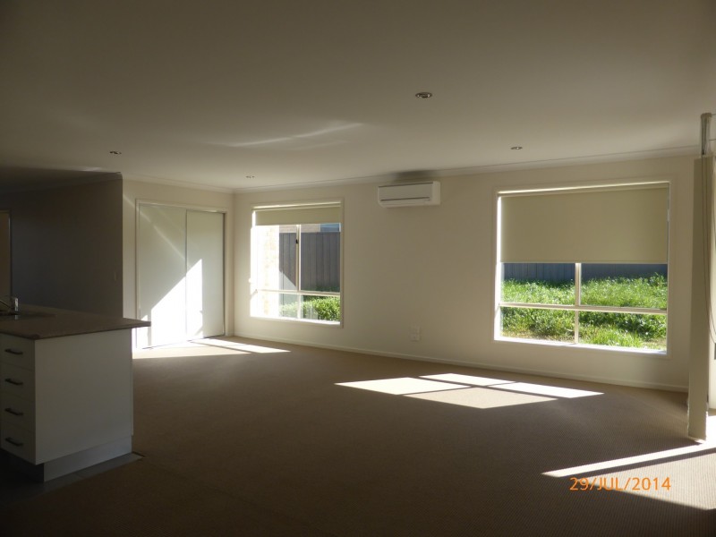 25 Gabrielle Court, Lavington NSW 2641