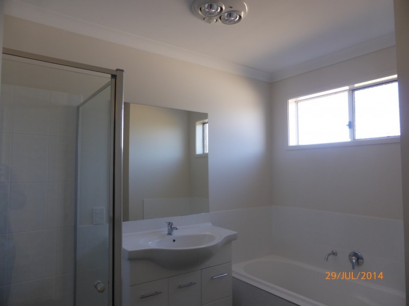 25 Gabrielle Court, Lavington NSW 2641