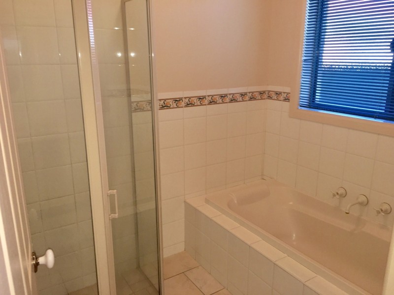 564 Daly Street, Lavington NSW 2641