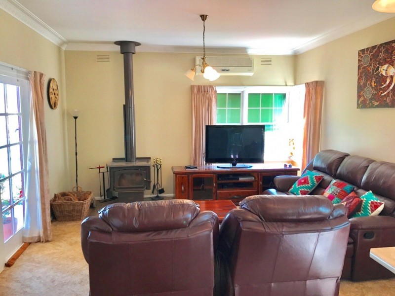 446 Parnall Street, Lavington NSW 2641