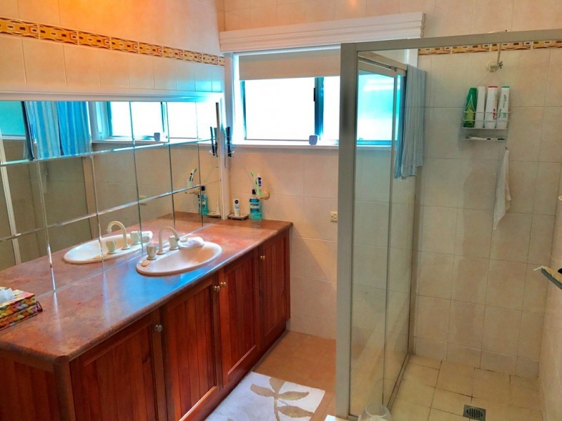 446 Parnall Street, Lavington NSW 2641