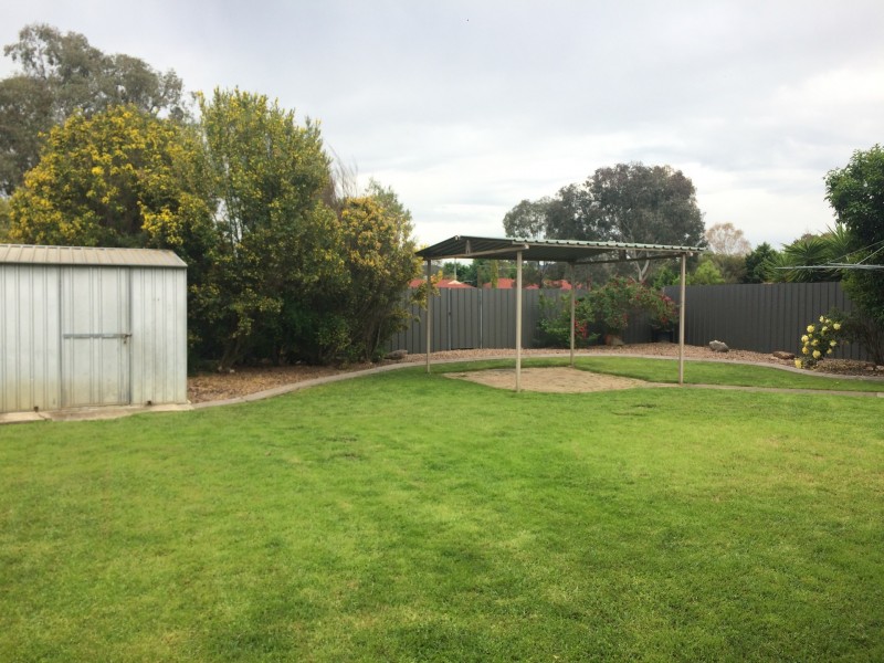 15 Jackling Drive, Lavington NSW 2641