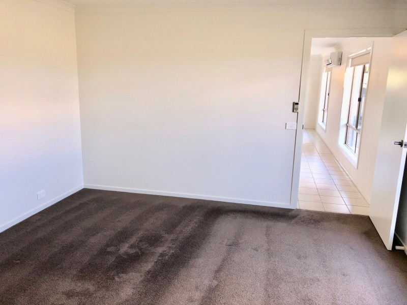 1&2/3 Victor Place, Lavington NSW 2641