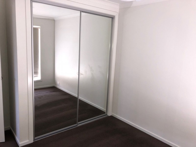 1&2/3 Victor Place, Lavington NSW 2641