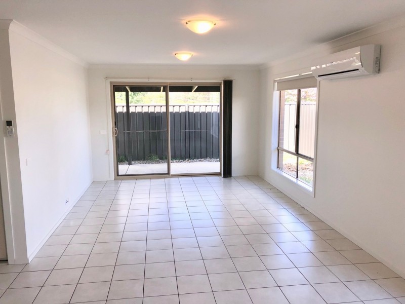 1&2/3 Victor Place, Lavington NSW 2641