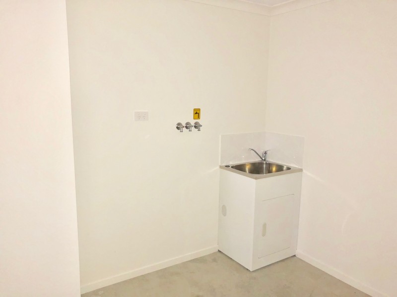 1&2/3 Victor Place, Lavington NSW 2641