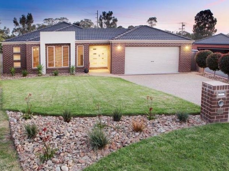 21 Cassinia Court, Thurgoona NSW 2640