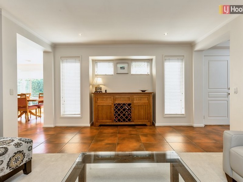 21 Cassinia Court, Thurgoona NSW 2640