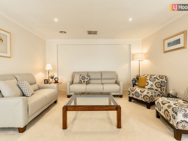 21 Cassinia Court, Thurgoona NSW 2640