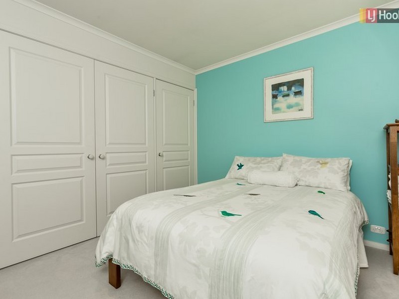 21 Cassinia Court, Thurgoona NSW 2640