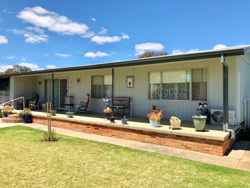 7 King Street, Culcairn NSW 2660