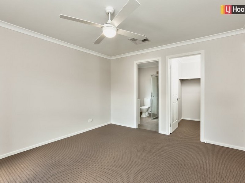 2/34 Kirkpatrick Court, Glenroy NSW 2640