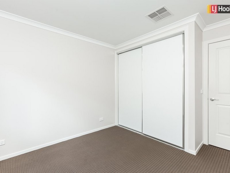 2/34 Kirkpatrick Court, Glenroy NSW 2640
