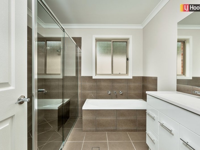 2/34 Kirkpatrick Court, Glenroy NSW 2640