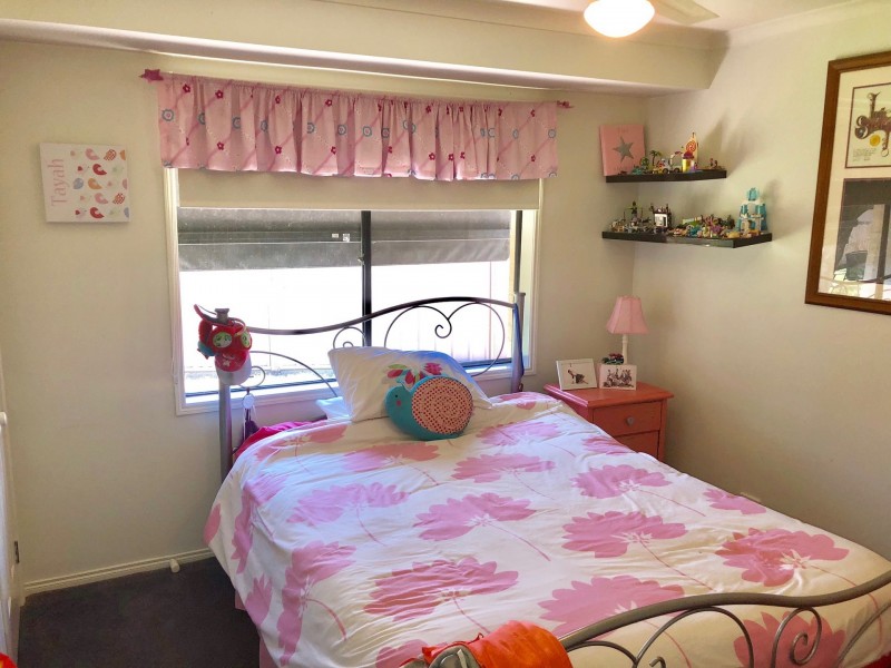 19 Cassinia Court, Thurgoona NSW 2640