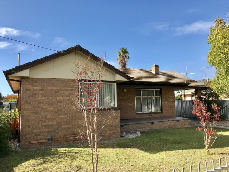 460 Prune Street, Lavington NSW 2641