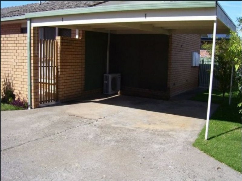 1/610 Prune Street, Lavington NSW 2641