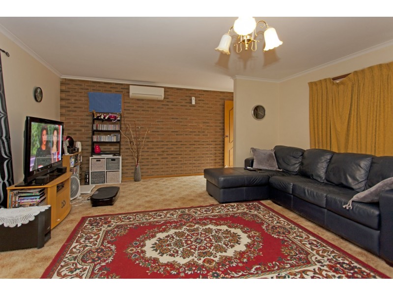 2/473 Henderson Street, Lavington NSW 2641