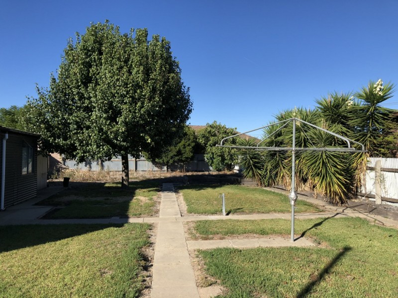 411 Logan Road, North Albury NSW 2640