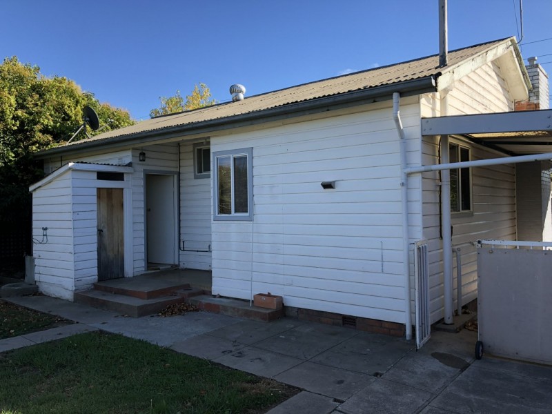 411 Logan Road, North Albury NSW 2640
