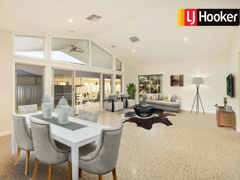 25 Riverside Boulevard, Killara VIC 3691