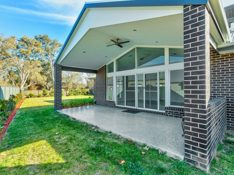 25 Riverside Boulevard, Killara VIC 3691
