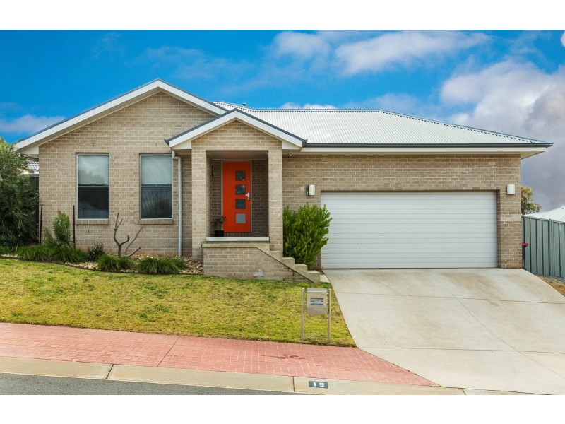 15 Sandpiper Court, Thurgoona NSW 2640