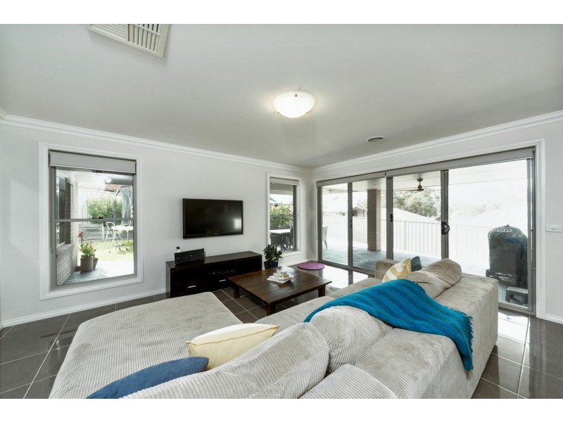 15 Sandpiper Court, Thurgoona NSW 2640