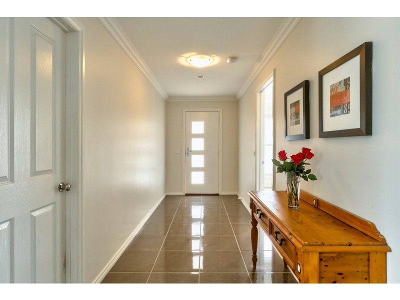 15 Sandpiper Court, Thurgoona NSW 2640