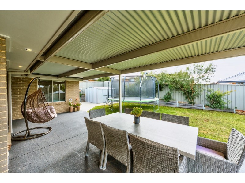 15 Sandpiper Court, Thurgoona NSW 2640