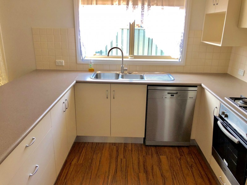 3 Gabrielle Court, Lavington NSW 2641