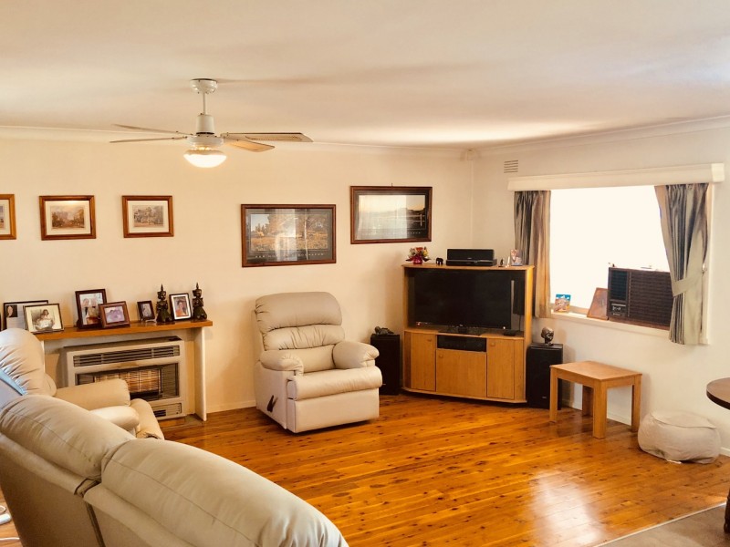 360 Union Road, Lavington NSW 2641