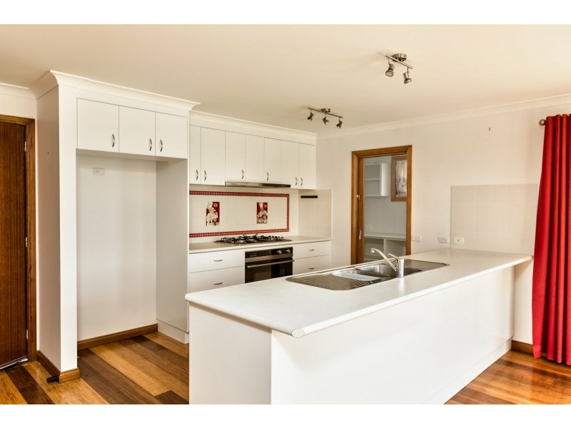 114 Pickworth Street, Thurgoona NSW 2640