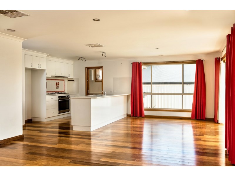 114 Pickworth Street, Thurgoona NSW 2640