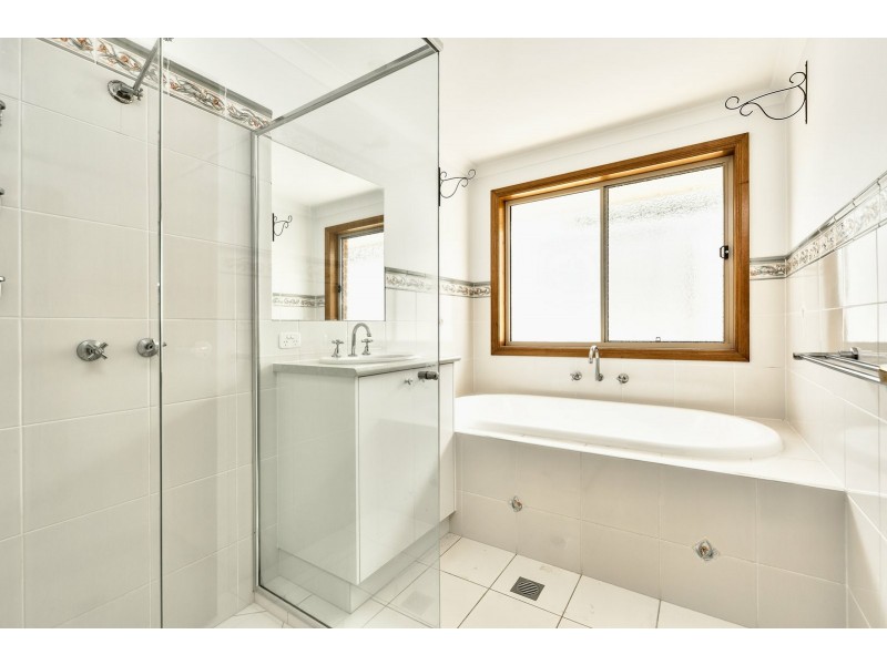 114 Pickworth Street, Thurgoona NSW 2640