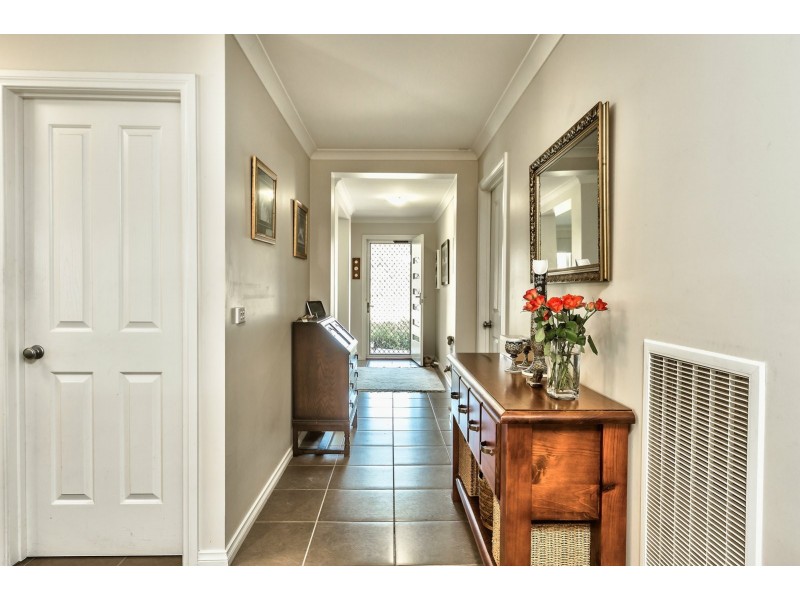 23 Pro Hart Drive, Baranduda VIC 3691