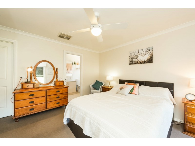 23 Pro Hart Drive, Baranduda VIC 3691