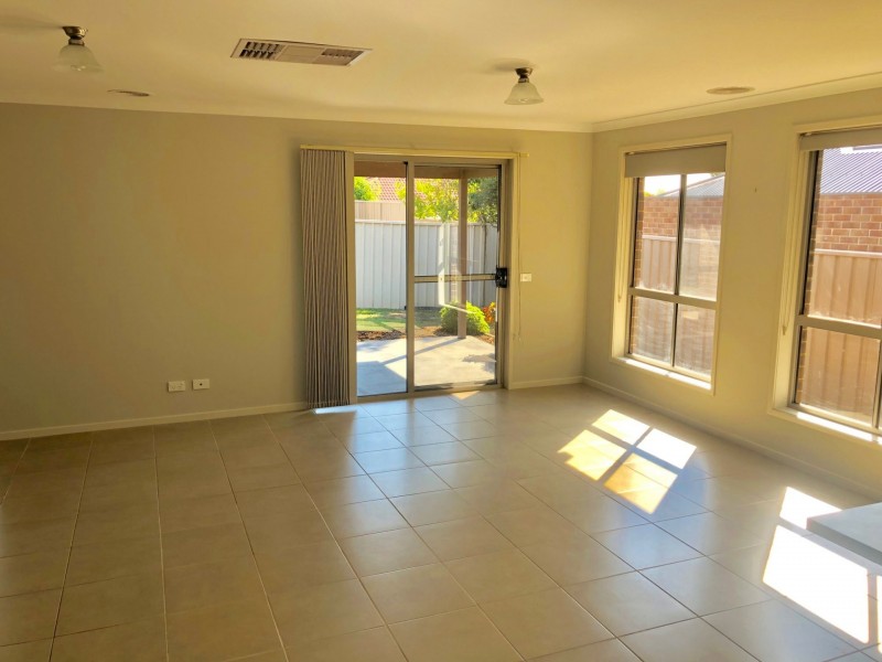10 Severin Court, Thurgoona NSW 2640