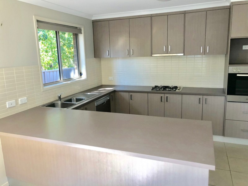 10 Severin Court, Thurgoona NSW 2640